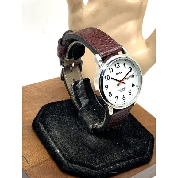 Timex Men's Watch T20041 Quartz Indiglo White Dial Day Date Leather Strap 35mm - Picture 14 of 14